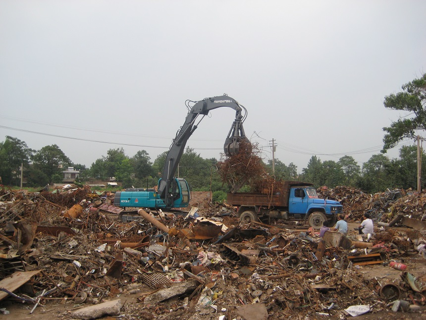 28噸抓鋼機.jpg 28噸抓鋼機.jpg