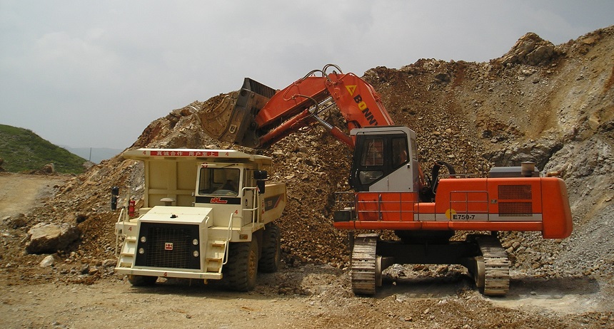 挖掘機(jī) 挖掘機(jī)